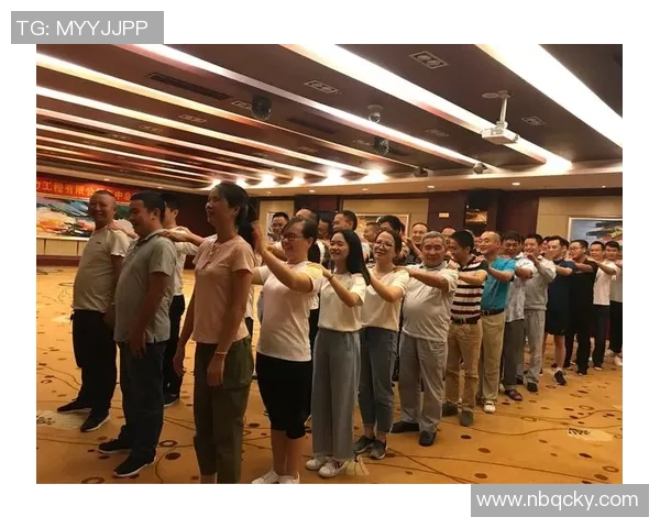 小克鲁伊夫：父亲对团队工作人员很温顺，对管理层则十分强硬